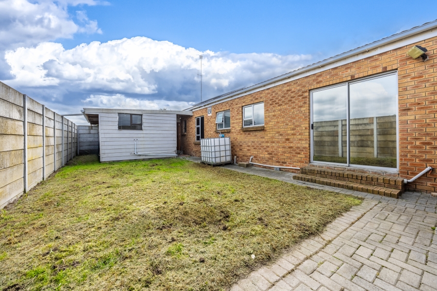 3 Bedroom Property for Sale in Aurora Western Cape